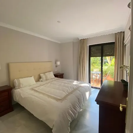 Rez De Jardin En Plein Coeur De Puerto Banus Apartment *